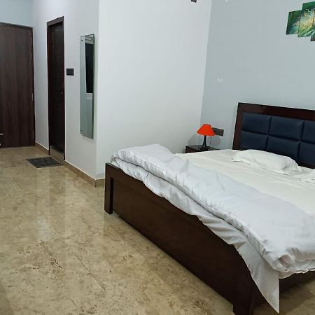 Shivalik Residency - Hotel & Banquet Hall Bara Banki Экстерьер фото