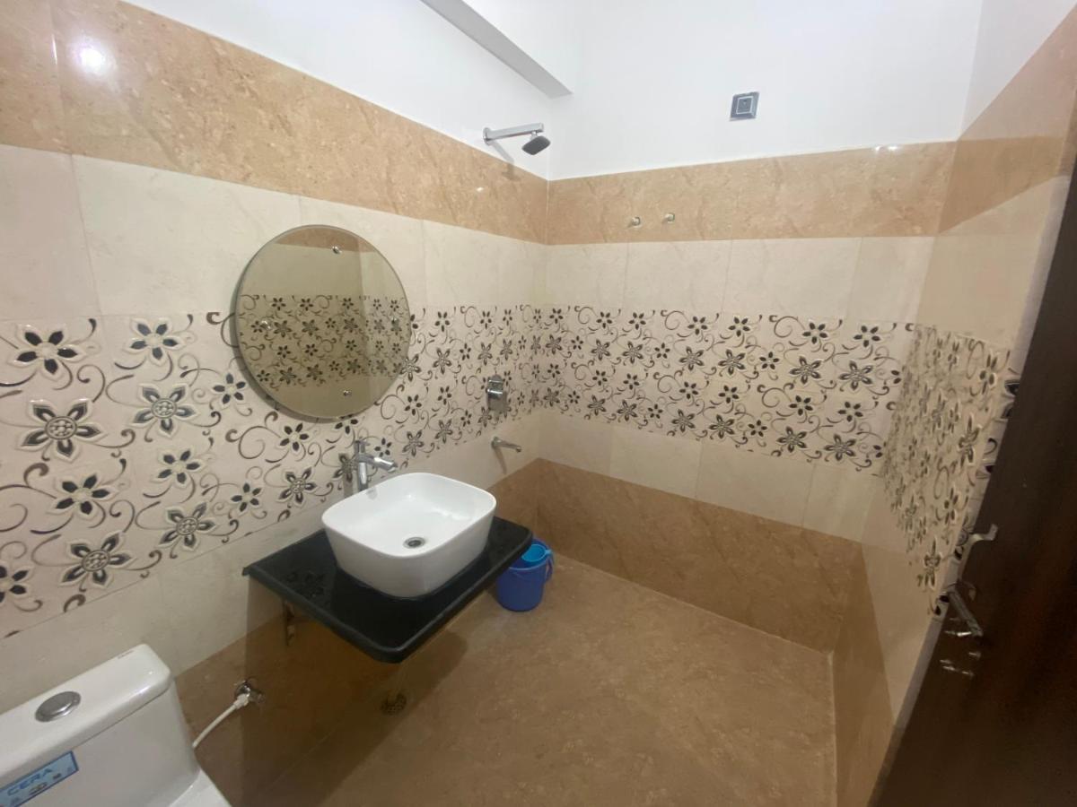 Shivalik Residency - Hotel & Banquet Hall Bara Banki Экстерьер фото